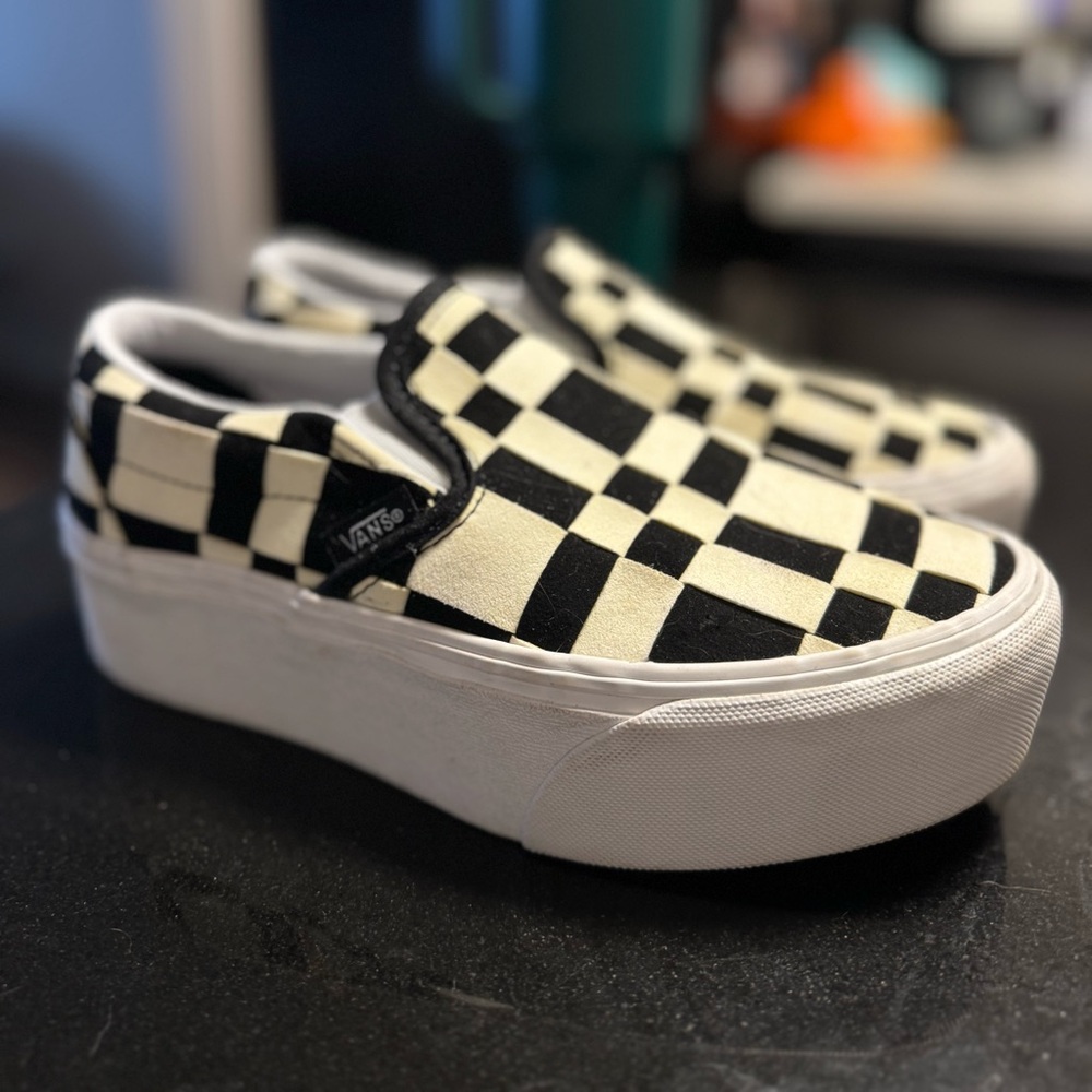 Vans - Platform slip ons